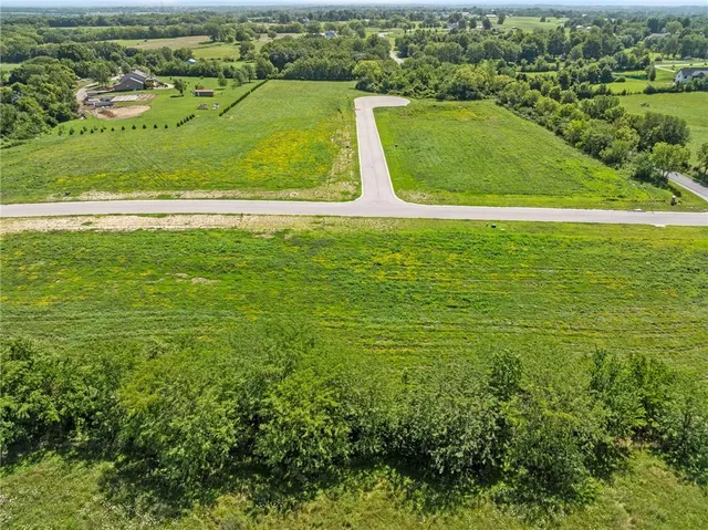 $210,000 | 13320 Winner's Circle, Smithville, MO 64089