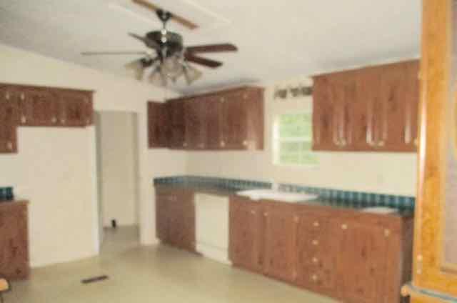4311 Altice Road Moneta, VA 24121 - Photo 14 of 17 kitchen