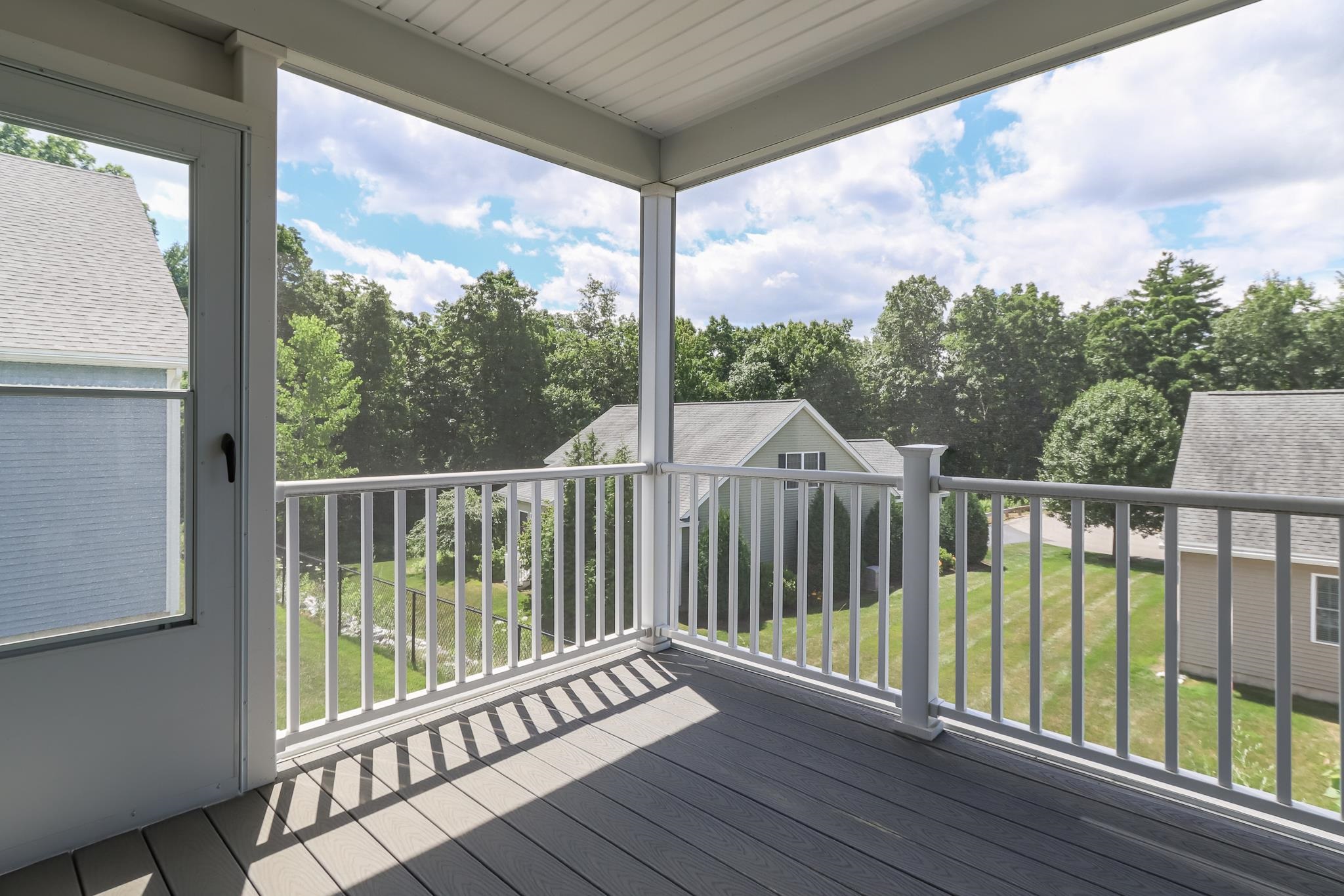 9 Mulberry Lane Hooksett, NH 03106 - Photo 24 of 39