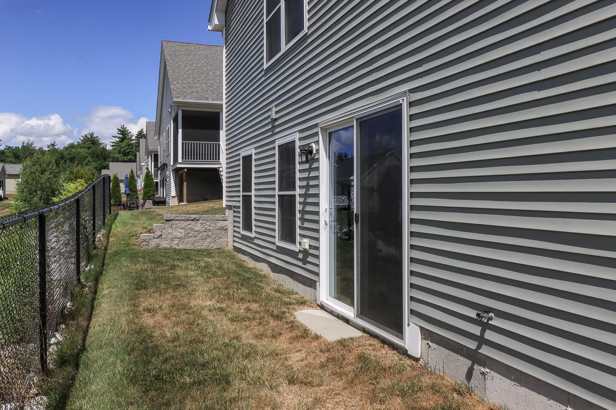 9 Mulberry Lane Hooksett, NH 03106 - Photo 27 of 39