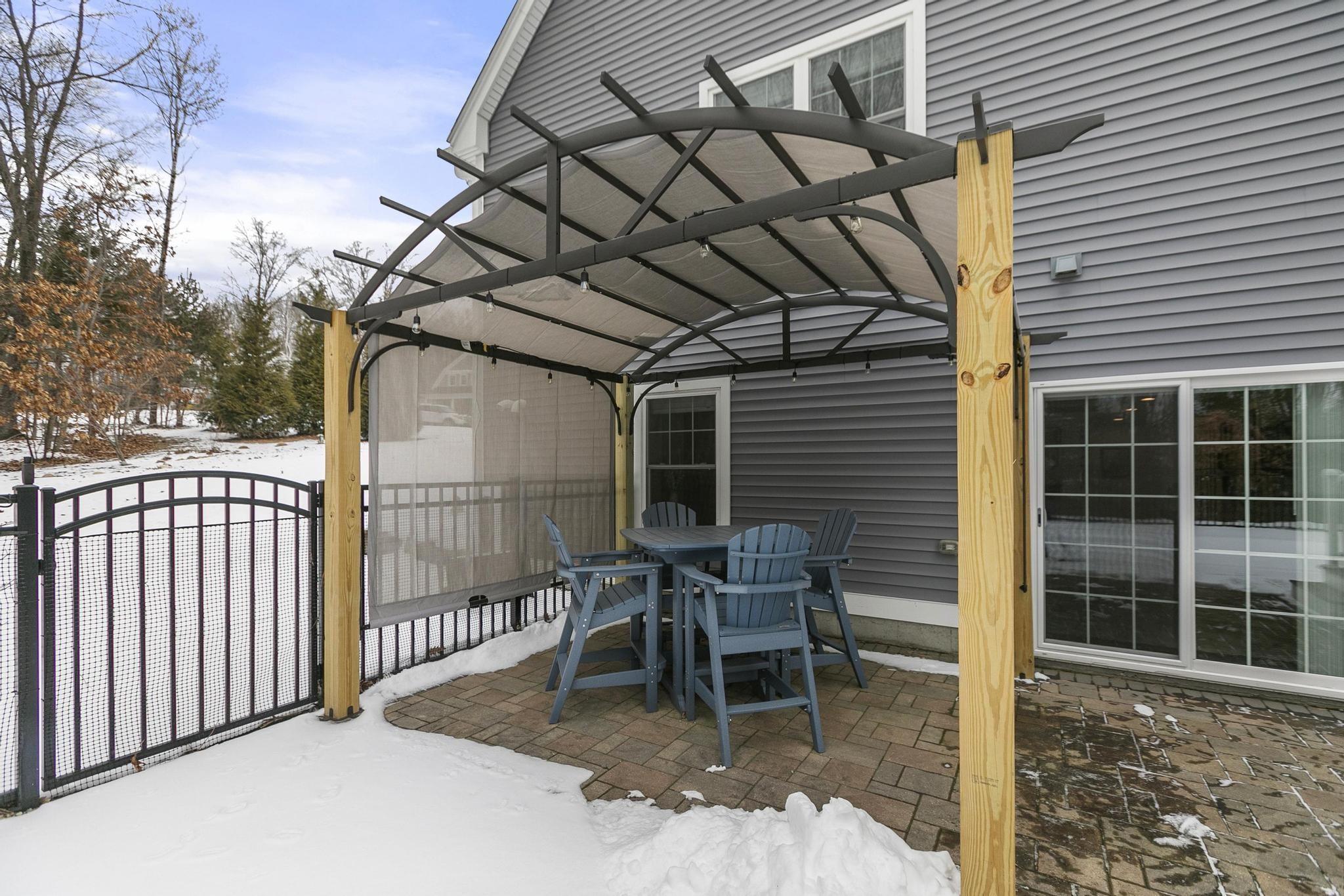 63 Grouse Run Pelham, NH 03076 - Photo 8 of 46 Gallery Image 8
