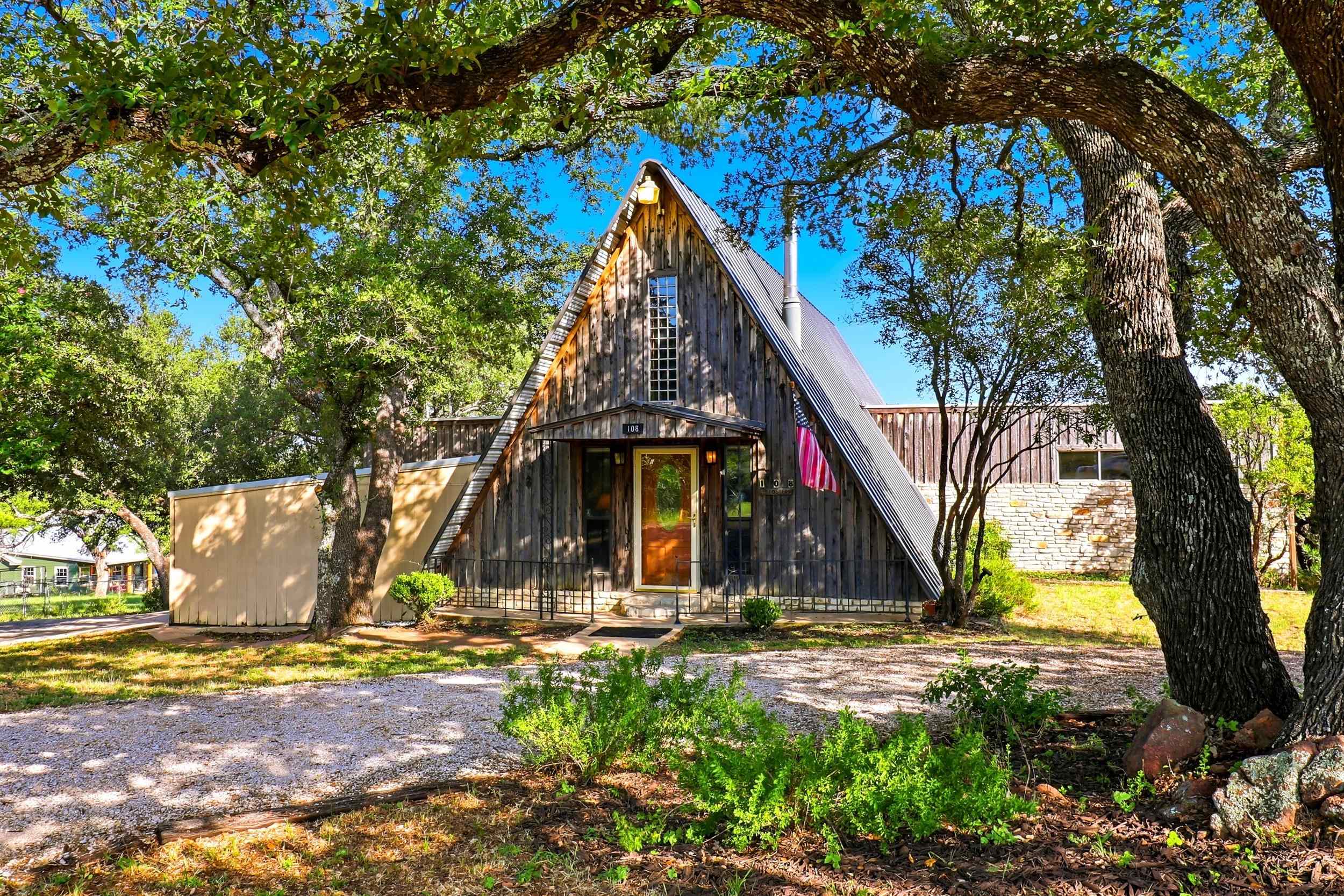 108 Rio Vista Road Burnet, TX 78611 - Photo 4 of 32