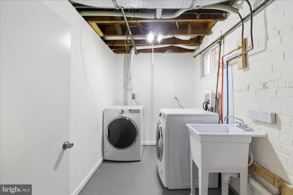 $399,000 | 4029 Gault Place Northeast, Washington, DC 20019