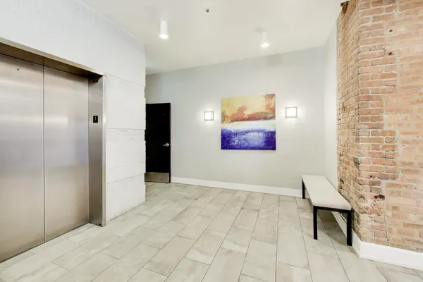 $450,000 | 520 West Huron Street, Unit 406, Chicago, IL 60654