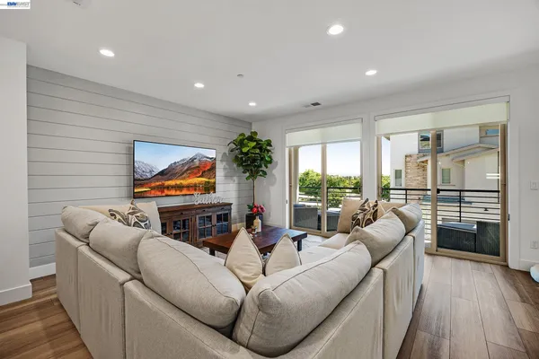 $1,600,000 | 5977 Ruby Place, Dublin, CA 94568