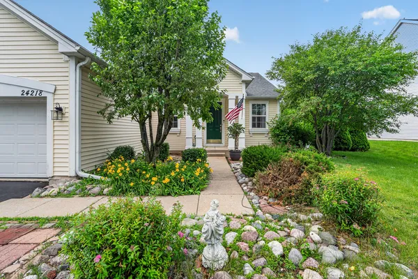 $400,000 | 24218 Apple Creek Lane, Plainfield, IL 60586