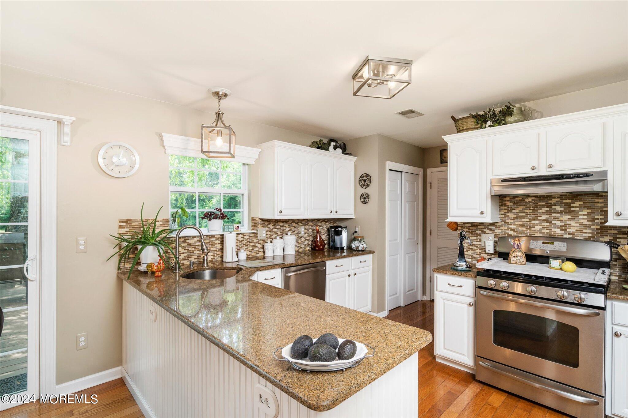 3 Genelle Place Jackson, NJ 08527 - Photo 17 of 46 18-3_Genelle_Place-18