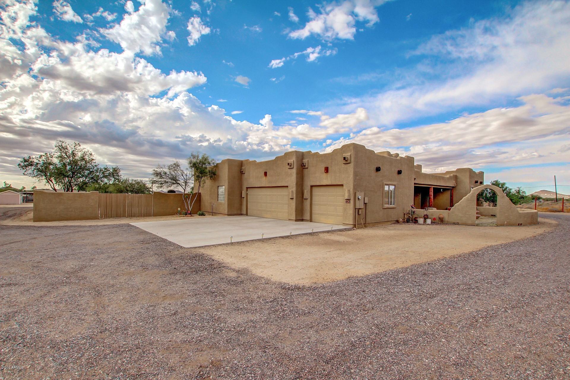 811 East Joy Ranch Road Phoenix, AZ 85086 - Photo 1 of 29 Front Profile