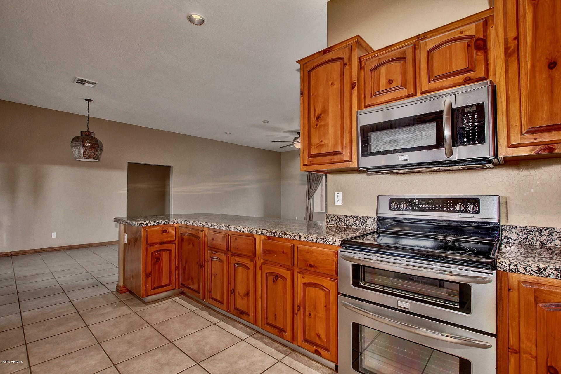 811 East Joy Ranch Road Phoenix, AZ 85086 - Photo 7 of 29 Kitchen 2