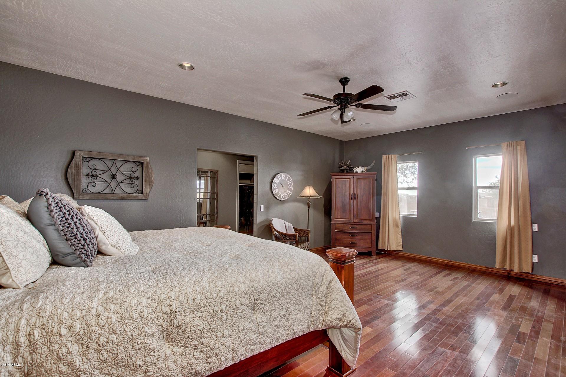 811 East Joy Ranch Road Phoenix, AZ 85086 - Photo 9 of 29 Master Bedroom 2