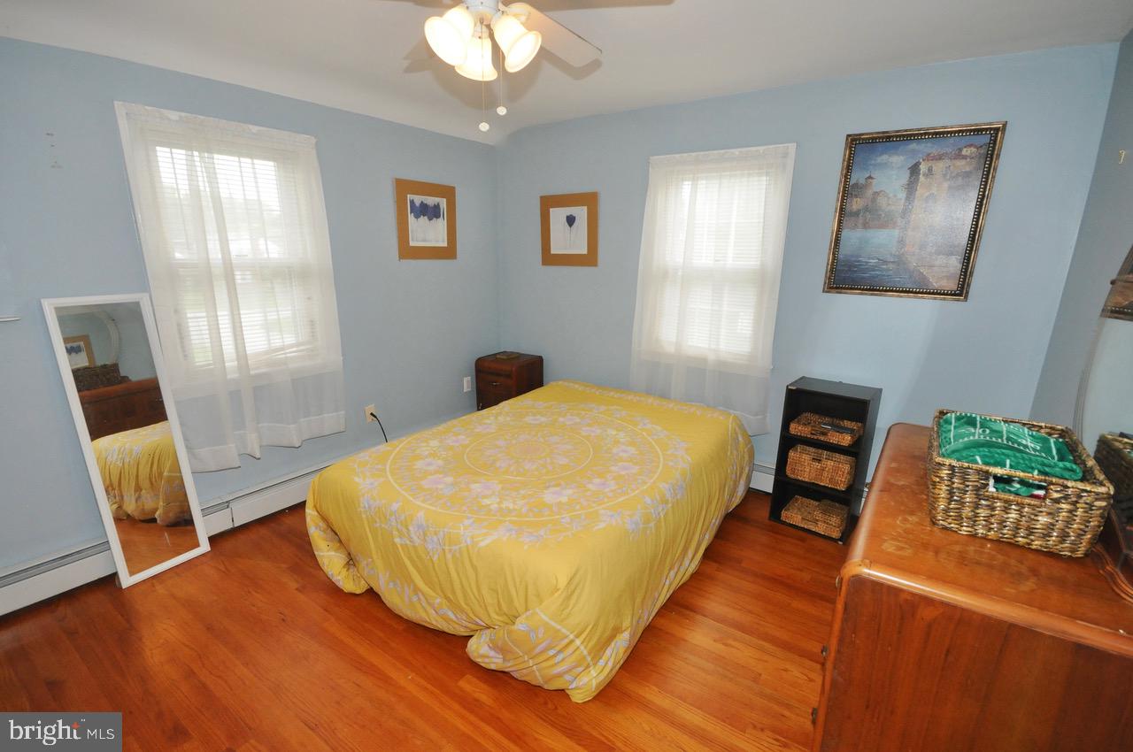 20 Rolling Road Claymont, DE 19703 - Photo 13 of 22 Lots of natural light