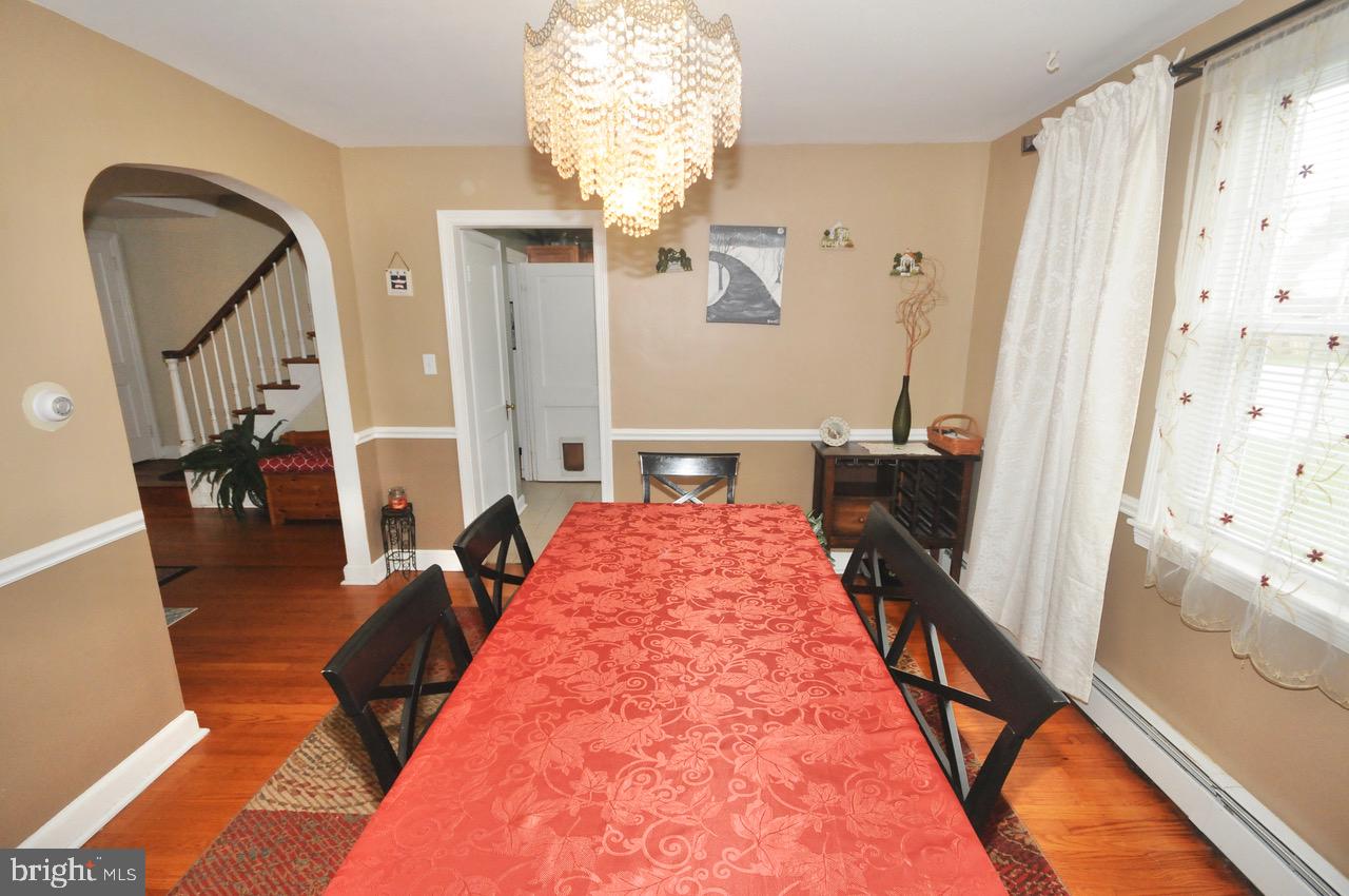 20 Rolling Road Claymont, DE 19703 - Photo 7 of 22 Dining room with character