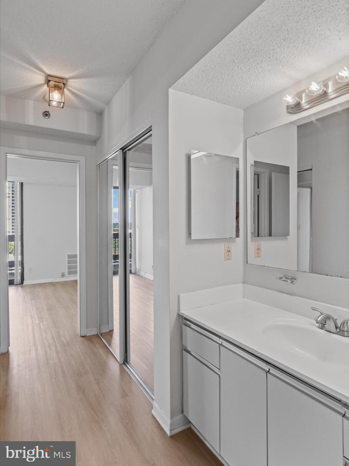 5505 Seminary Road, Unit 908N Falls Church, VA 22041 - Photo 18 of 41