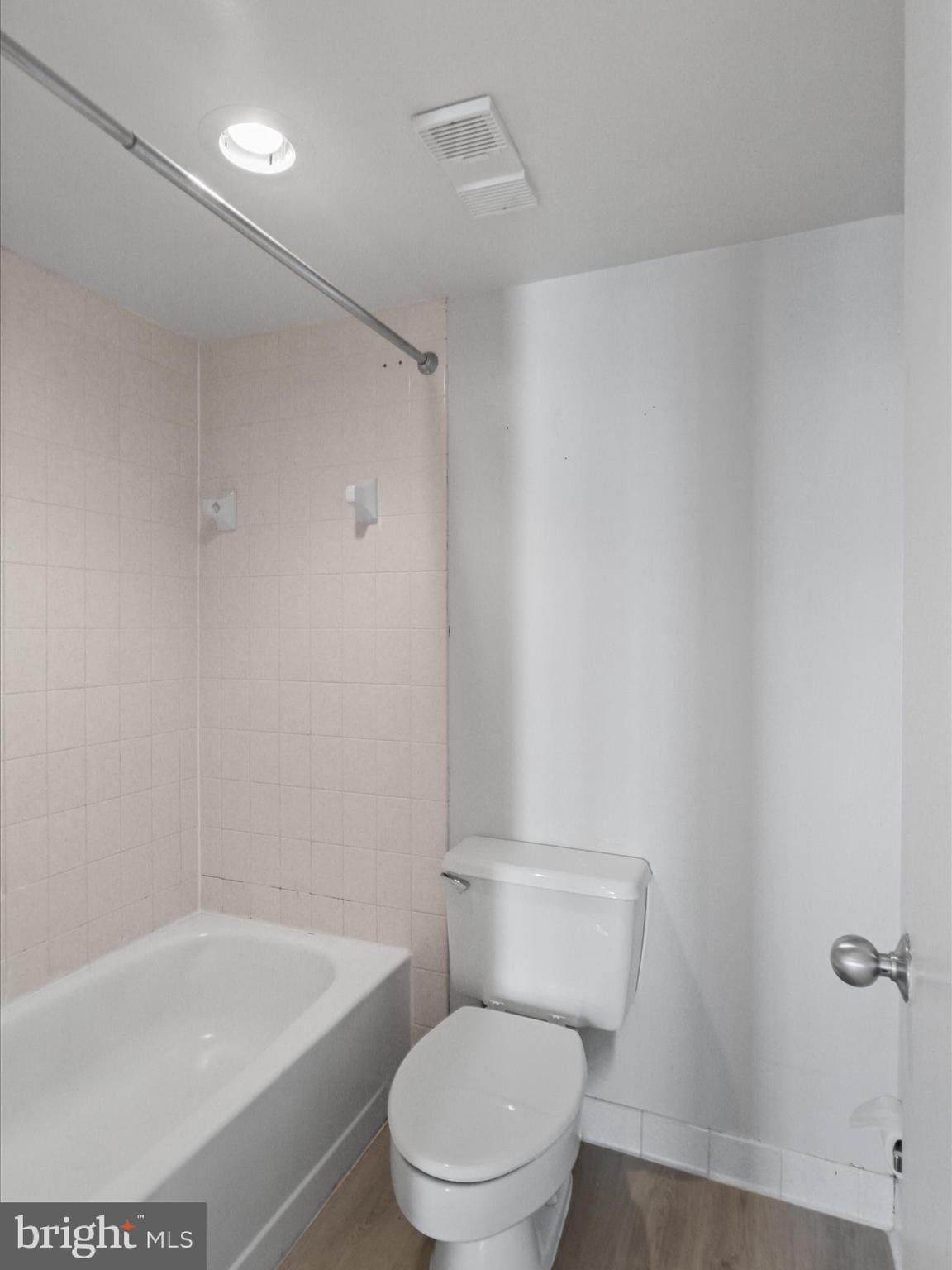 5505 Seminary Road, Unit 908N Falls Church, VA 22041 - Photo 19 of 41