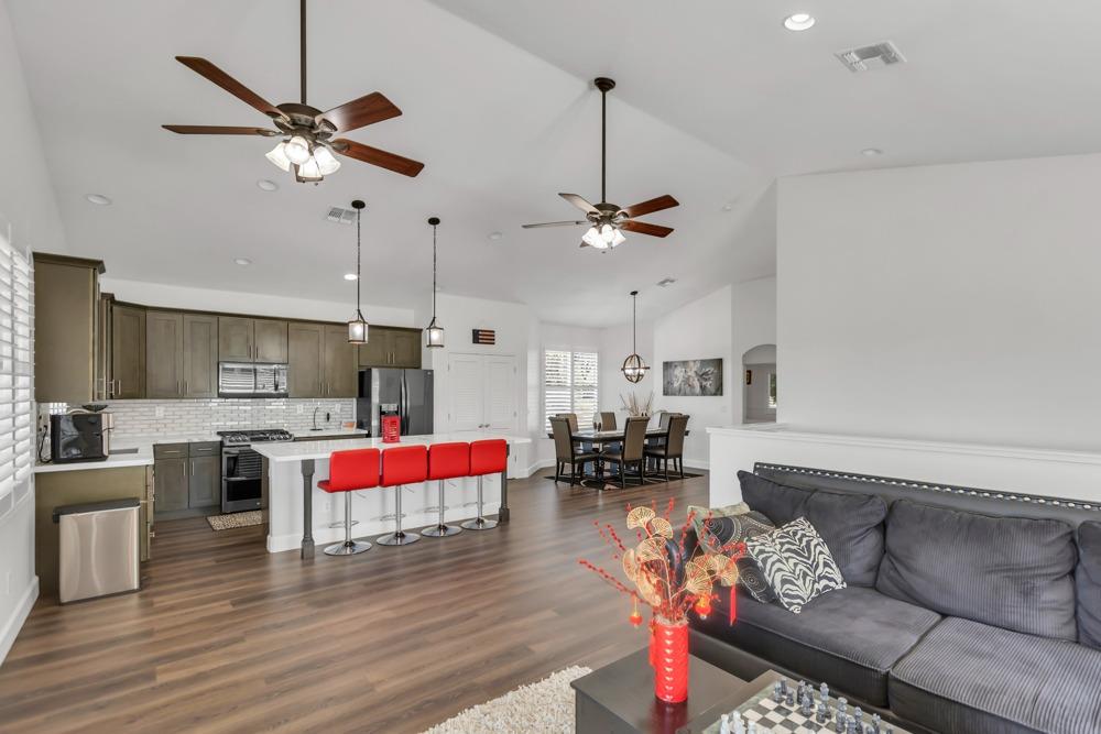 32852 South River Road Clarksburg, CA 95612 - Photo 31 of 72 a living room with furniture and kitchen view