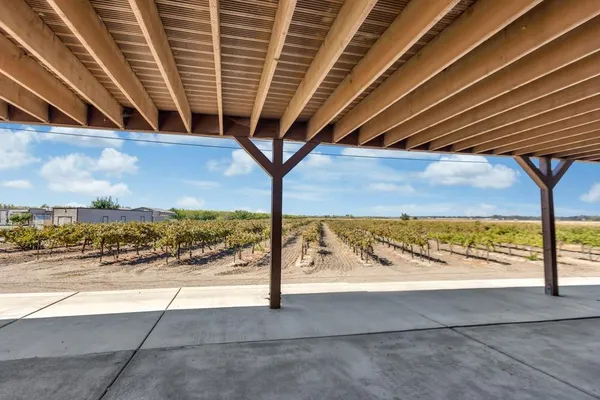 $1,350,000 | 32852 South River Road, Clarksburg, CA 95612