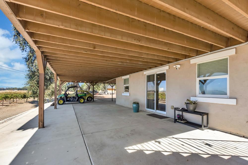 32852 South River Road Clarksburg, CA 95612 - Photo 53 of 72 a view of a chairs and table in the patio