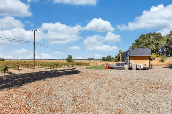 $1,350,000 | 32852 South River Road, Clarksburg, CA 95612