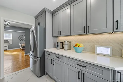 $374,999 | 31 Fieldstone Drive, Unit D1, Hartsdale, NY 10530