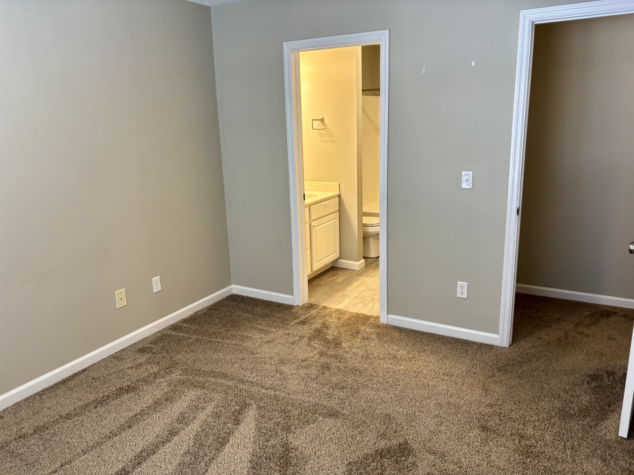 409 Compton Lane Franklin, TN 37069 - Photo 15 of 23 an empty room with closet and a bathroom