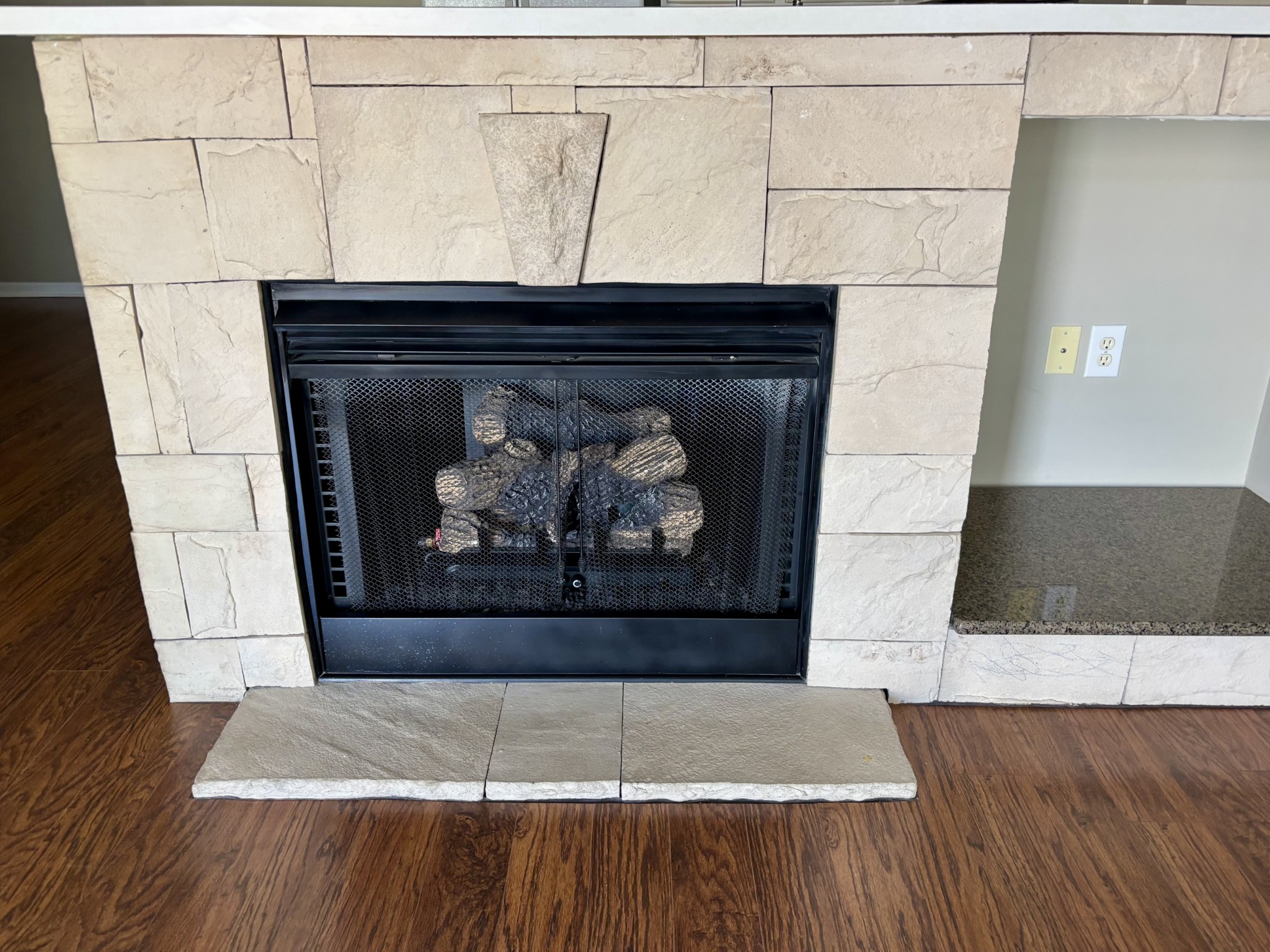 409 Compton Lane Franklin, TN 37069 - Photo 4 of 23 a living room with a fireplace