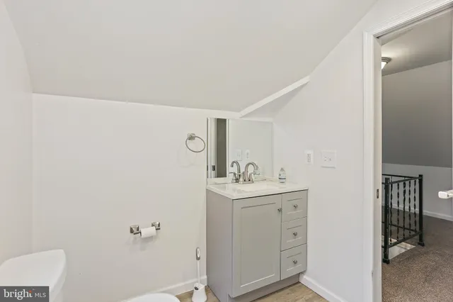 $2,100 | 5707 1st Avenue, Halethorpe, MD 21227