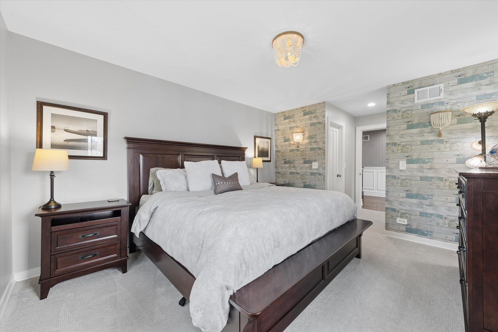 346 South Street Elmhurst, IL 60126 - Photo 23 of 43 a bed room with a bed and a lamp