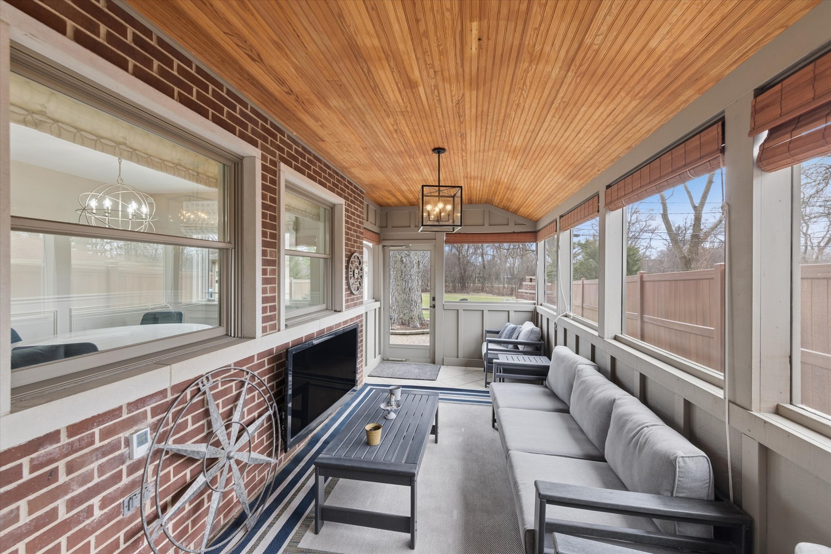 346 South Street Elmhurst, IL 60126 - Photo 36 of 43 a lobby with furniture and large windows