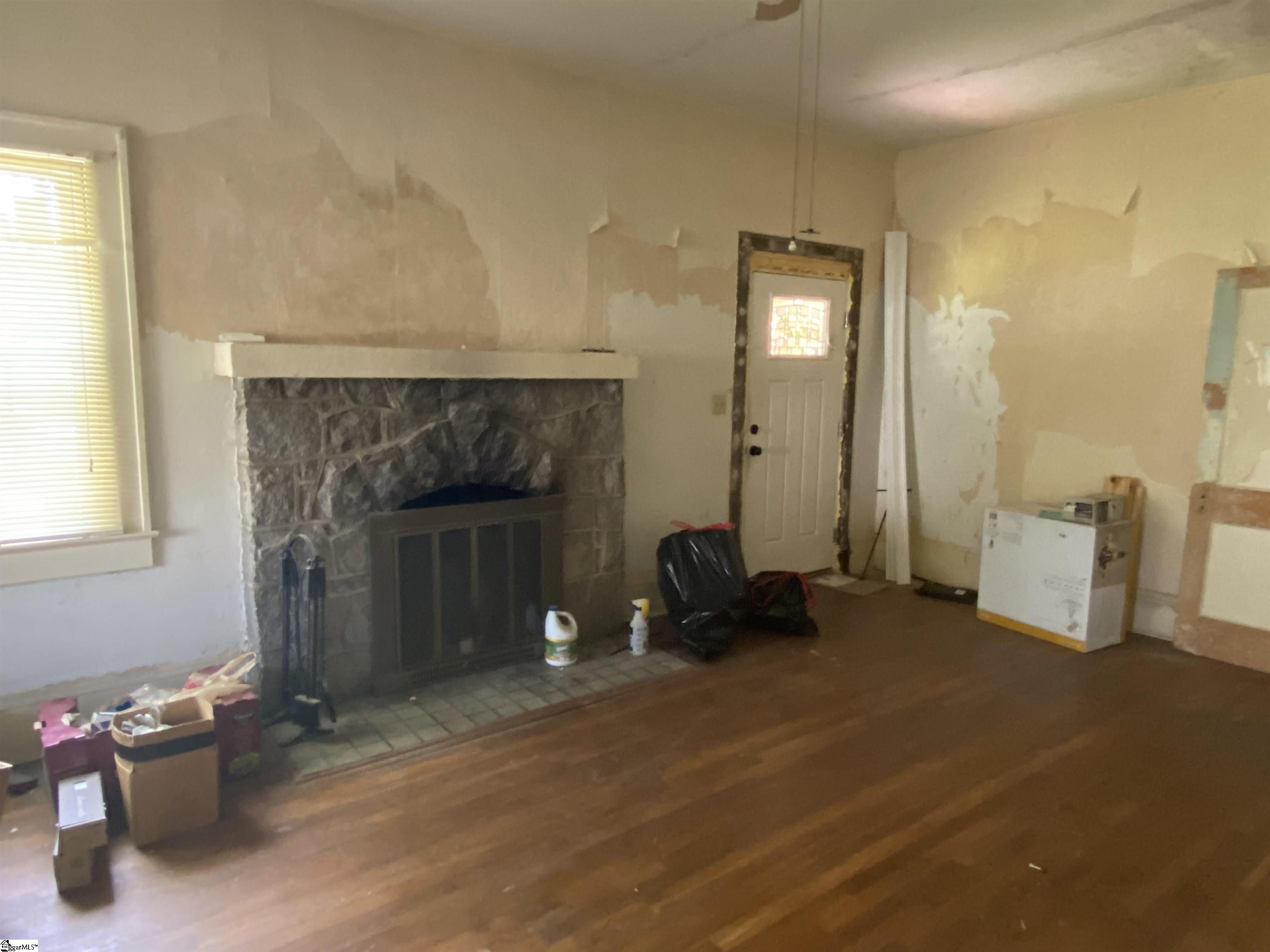 144 East Victoria Road Spartanburg, SC 29301 - Photo 12 of 23