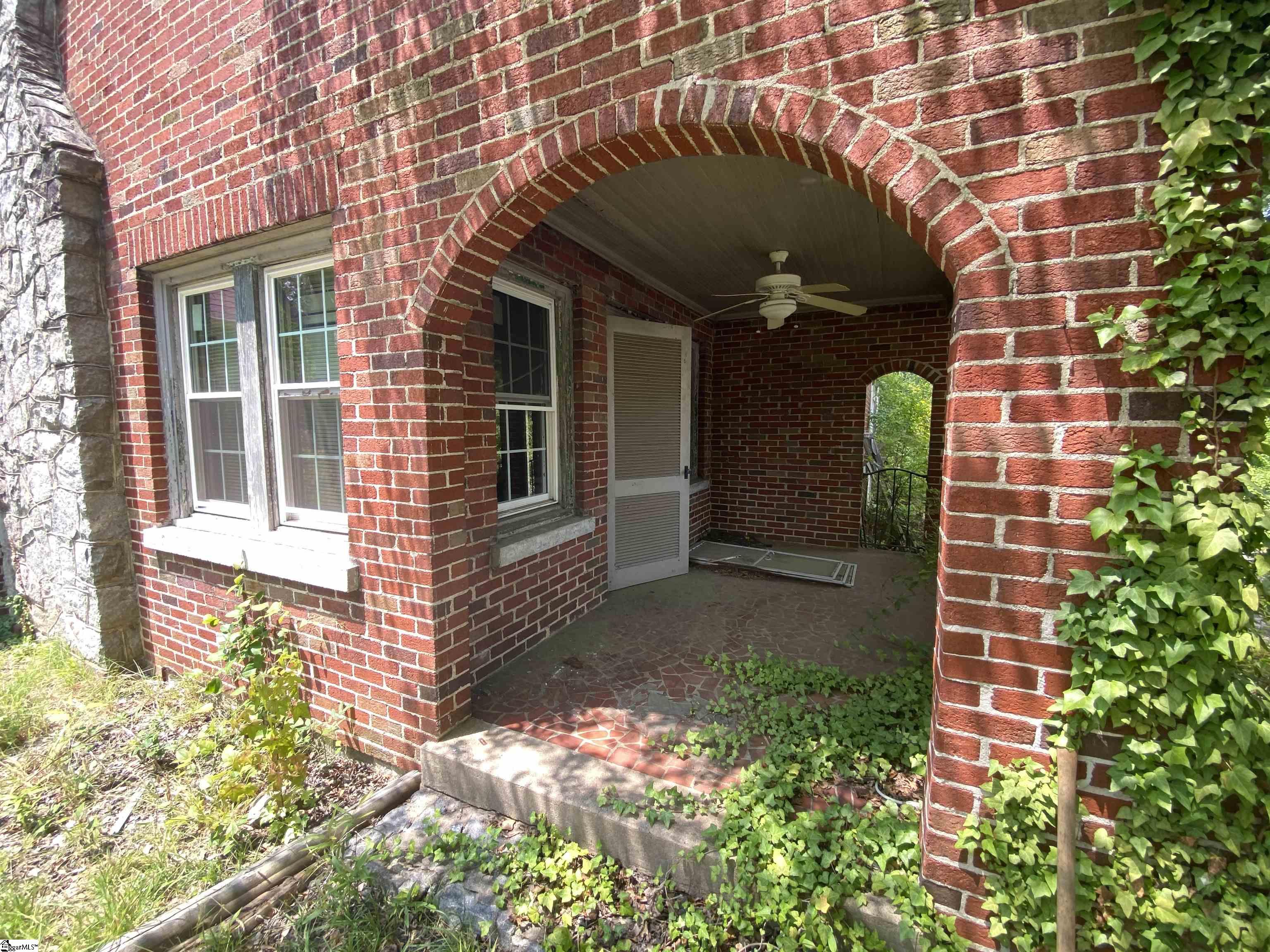 144 East Victoria Road Spartanburg, SC 29301 - Photo 19 of 23