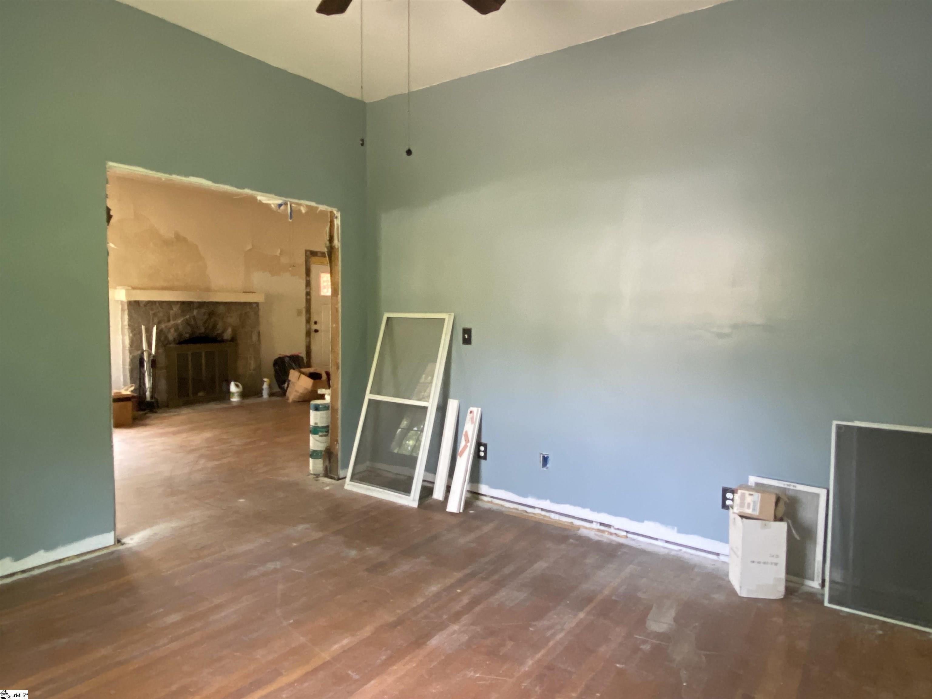 144 East Victoria Road Spartanburg, SC 29301 - Photo 6 of 23