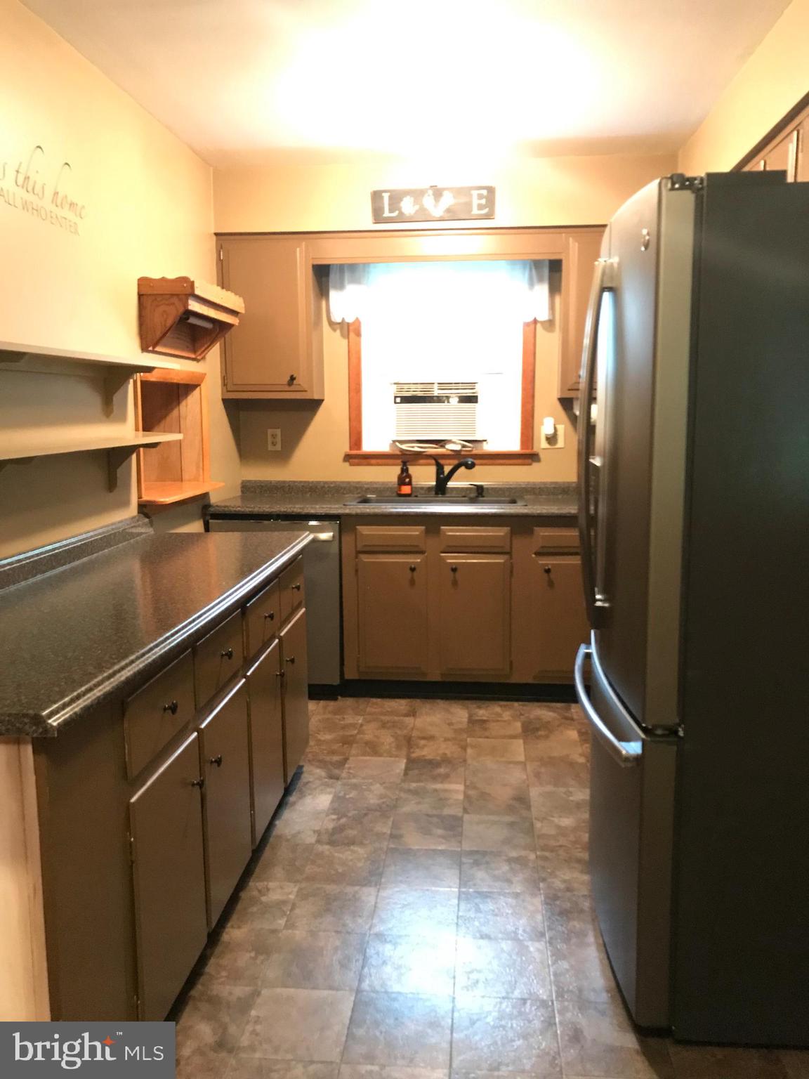 23701 Rocky Ridge Road Rawlings, MD 21557 - Photo 27 of 55 View from table space...