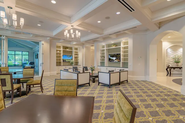 $1,599,900 | 7072 Live Oak Drive, Naples, FL 34114