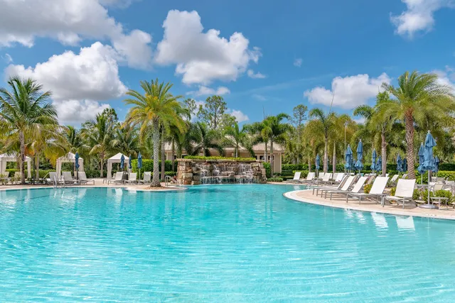 $1,599,900 | 7072 Live Oak Drive, Naples, FL 34114