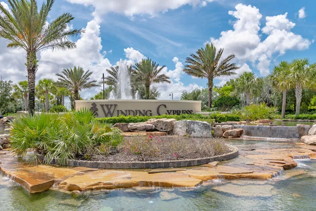 $1,599,900 | 7072 Live Oak Drive, Naples, FL 34114