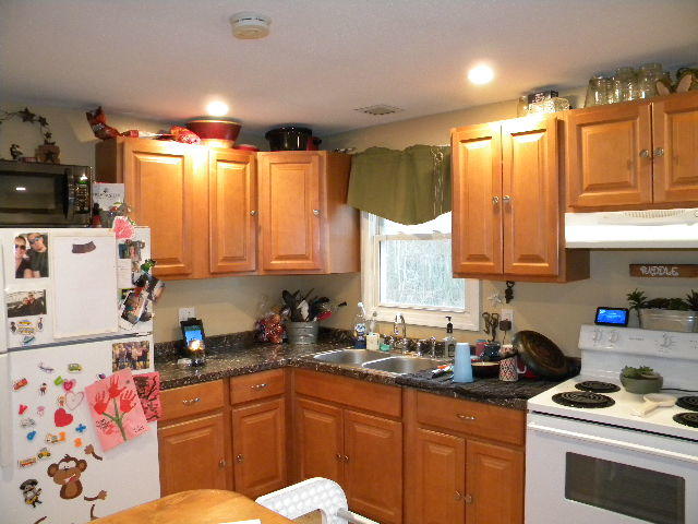 564 Edinburg Road Howland, ME 04448 - Photo 4 of 17 DSCN5075