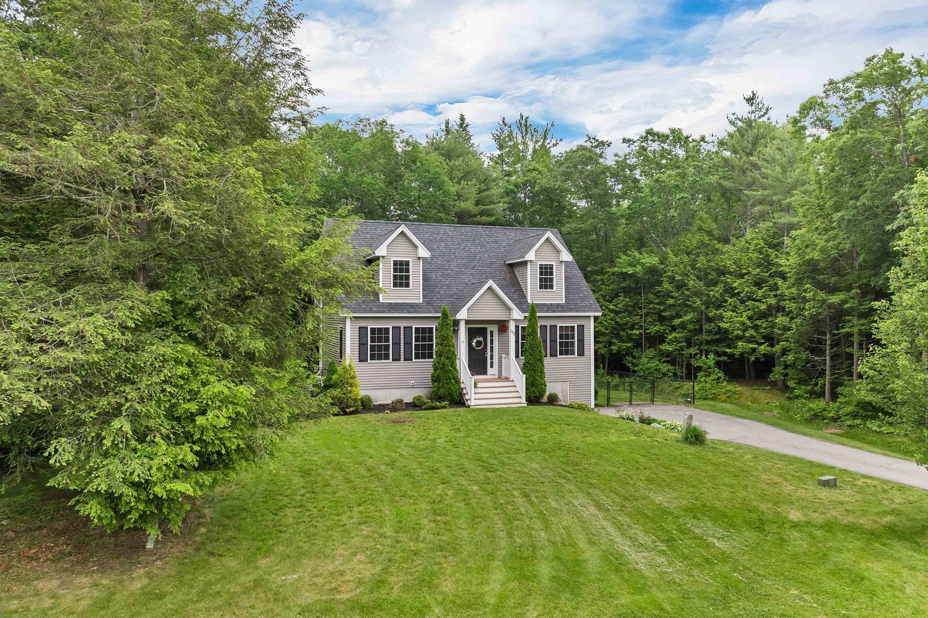 133 Spaulding Road Fremont, NH 03044 - Photo 2 of 53