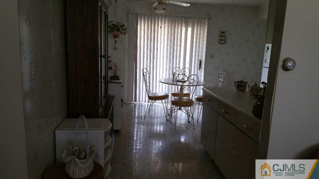187 Evergreen Road, Unit 9B Edison, NJ 08837 - Photo 1 of 4 Gallery Image 1