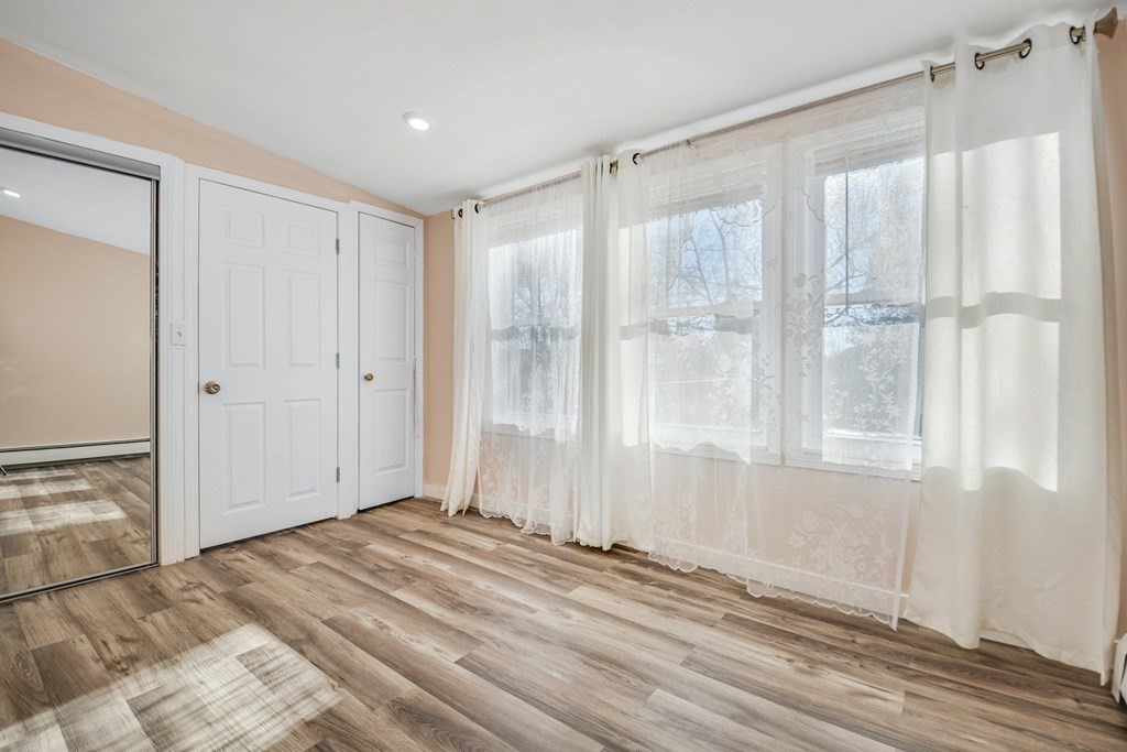 62 Rice Street Marlborough, MA 01752 - Photo 12 of 21 Gallery Image 12