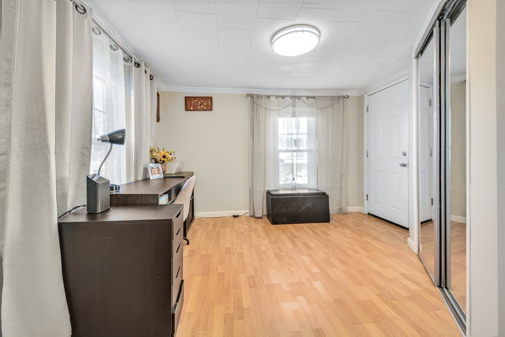 62 Rice Street Marlborough, MA 01752 - Photo 3 of 21 Gallery Image 3