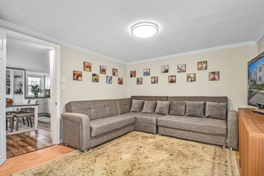 62 Rice Street Marlborough, MA 01752 - Photo 5 of 21 Gallery Image 5