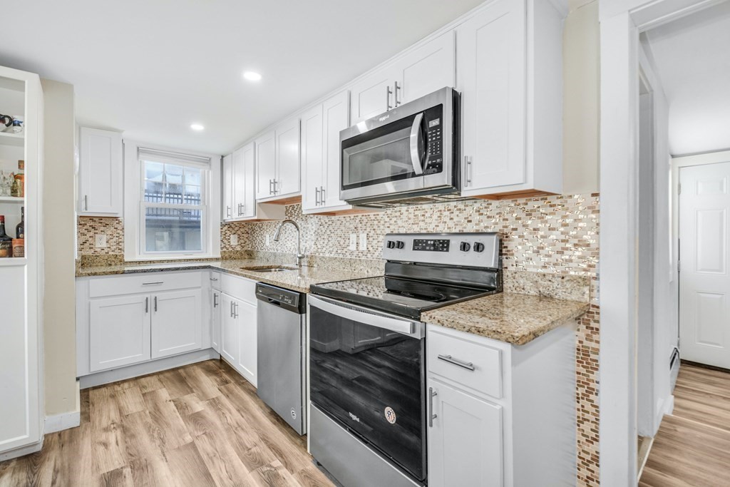 62 Rice Street Marlborough, MA 01752 - Photo 8 of 21 Gallery Image 8