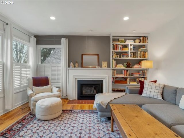 350 Rural Avenue South Salem, OR 97302 - Photo 6 of 38