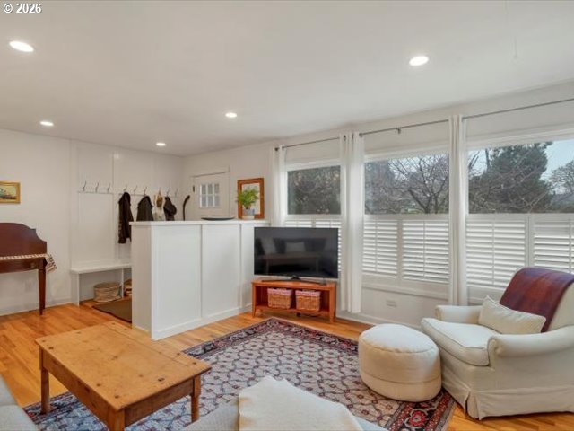 350 Rural Avenue South Salem, OR 97302 - Photo 7 of 38