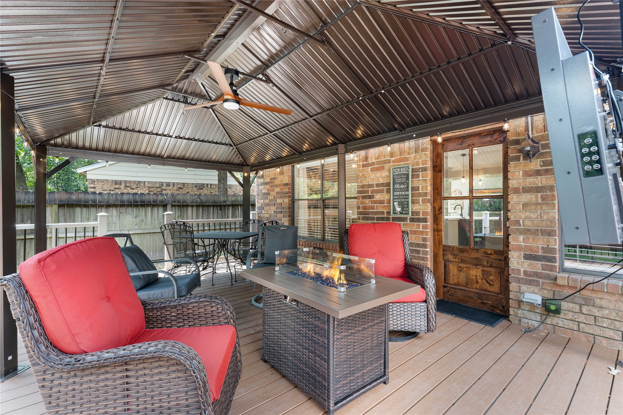 267 East Rainbow Ridge Circle Spring, TX 77381 - Photo 38 of 47