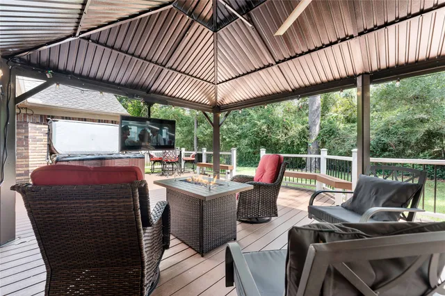 $2,950 | 267 East Rainbow Ridge Circle, Spring, TX 77381