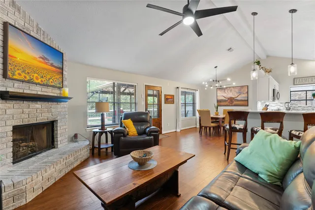 $2,950 | 267 East Rainbow Ridge Circle, Spring, TX 77381