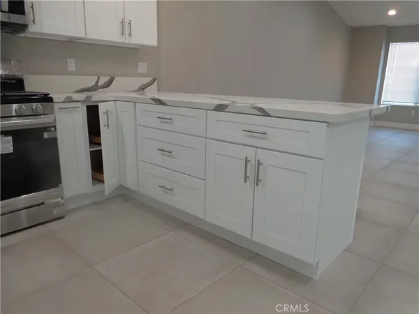 $464,900 | 12744 Running Deer Road, Apple Valley, CA 92308