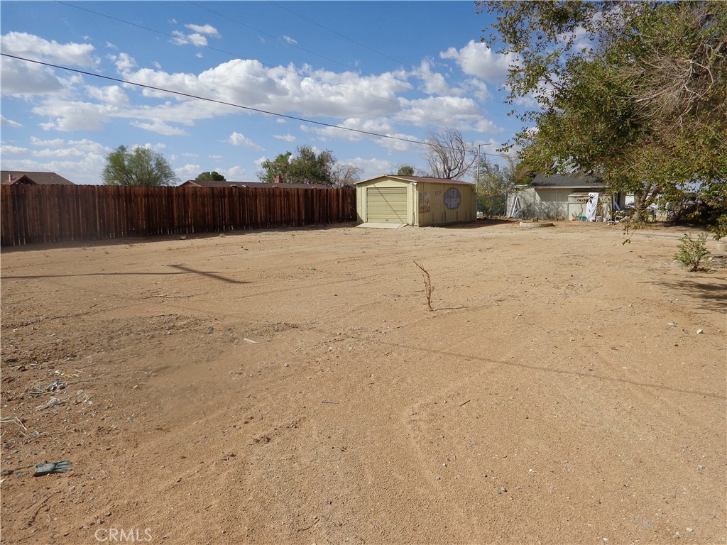 12744 Running Deer Road Apple Valley, CA 92308 - Photo 26 of 30 a view of back yard of the house