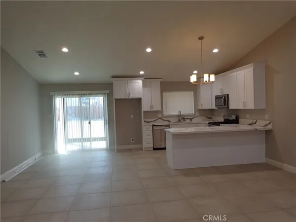 $464,900 | 12744 Running Deer Road, Apple Valley, CA 92308